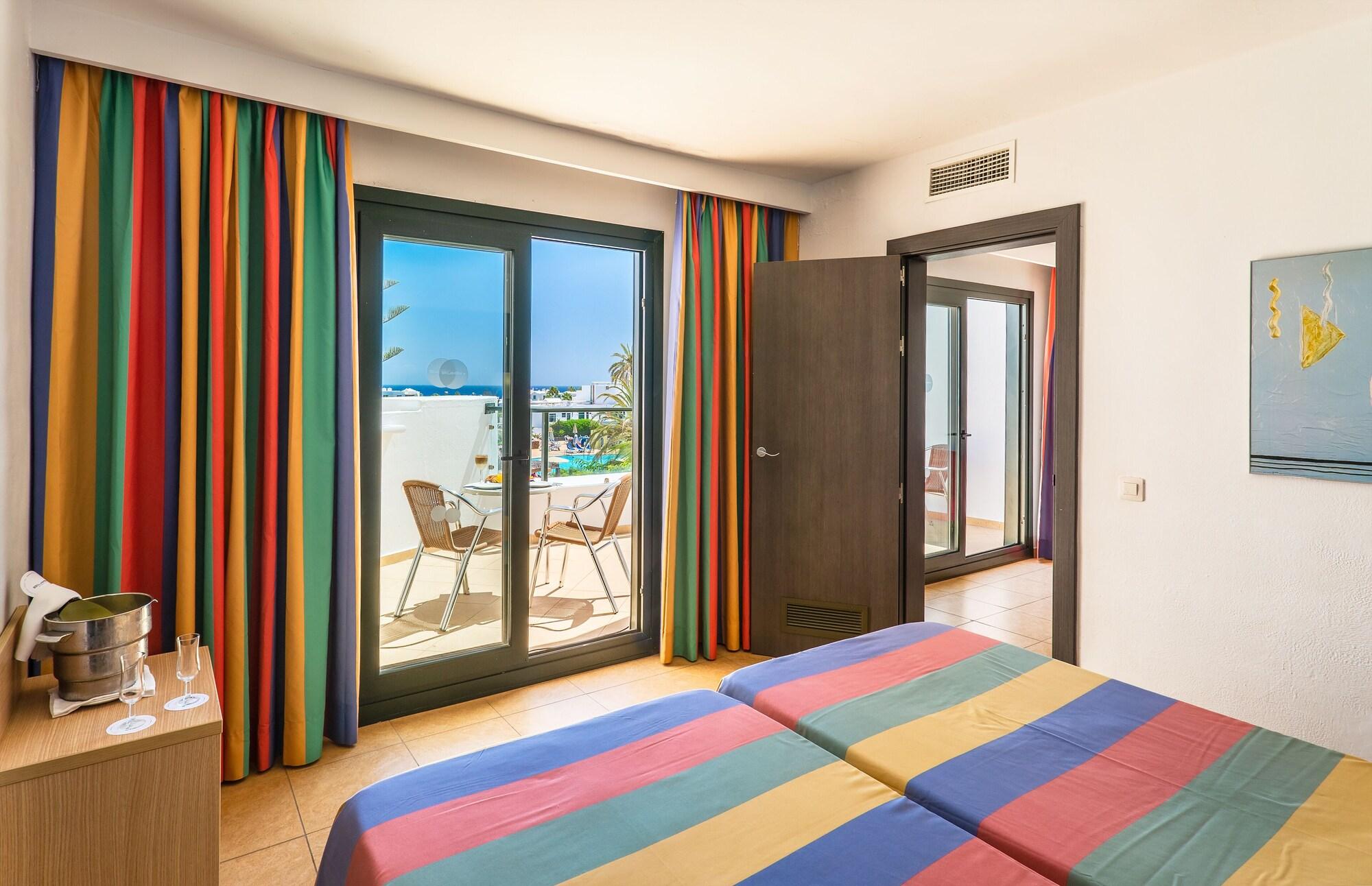 Ferienwohnung BlueBay Lanzarote Costa Teguise Exterior foto